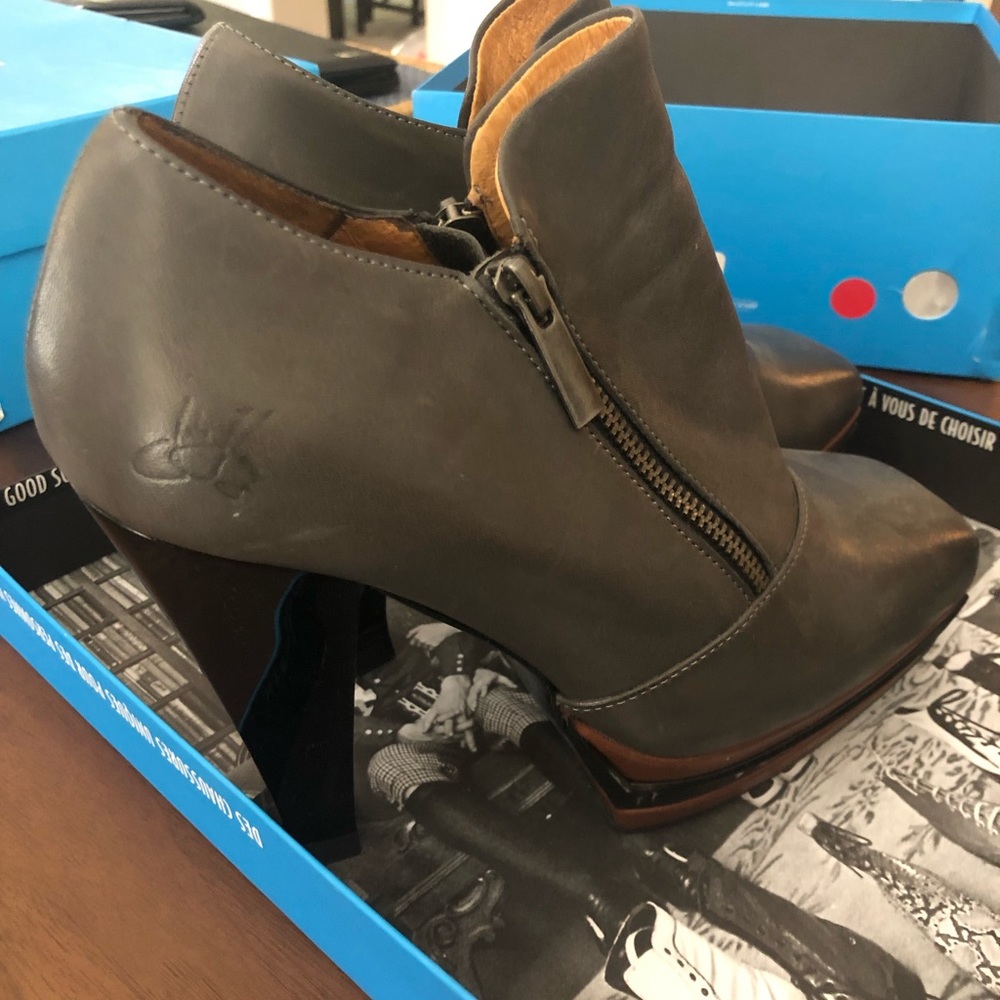 John Fluevog - Zion Double Zip Bootie